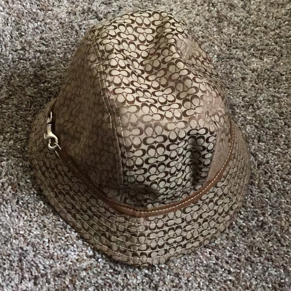 Coach hat